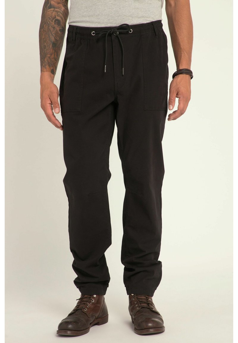 Pantaloni cargo in cotone nero leggeri, con vita elasticizzata e cordoncino, dotati di due tasche frontali e design a gamba dritta.