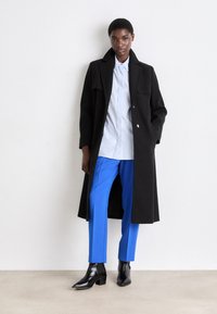 BOSS TAPIAH - Chinos - bright blue
