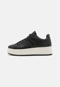 Unselected, black