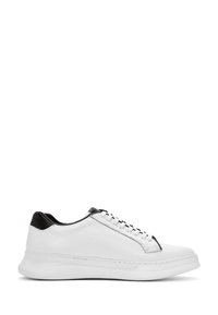 Derimod Baskets basses - white