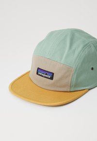 Patagonia LABEL MACLURE HAT UNISEX - Cap - ellwood green