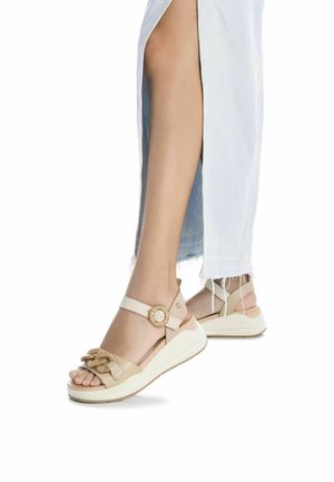 Carmela Sandalias con plataforma - beige