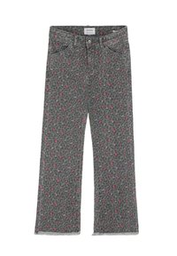 Jeans grises con un estampado de leopardo en verde oscuro, negro y rosa. Presentan un diseño acortado y de campana con dobladillos deshilachados.