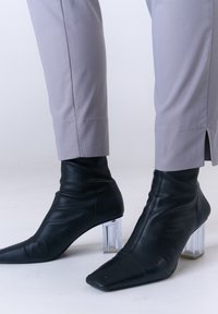 Niet geselecteerd, platinum