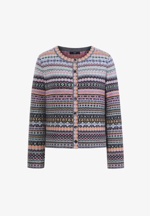 Adīta jakas ar apaļu kakla izgriezumu, daudzkrāsaini ģeometriski raksti rozā, zilā un melnā krāsā, ar pogu aizdari priekšā.