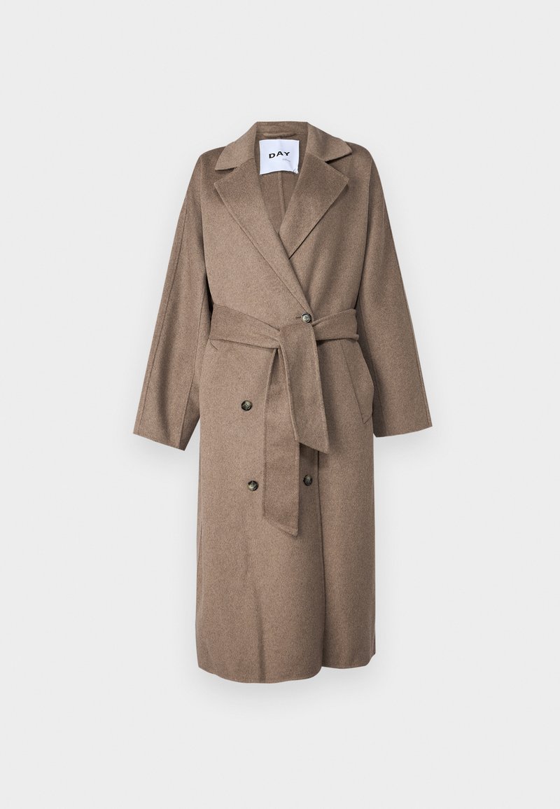 Langer brauner Wollmischmantel mit Schalkragen, doppelter Knopfleiste, tailliertem Gürtel und aufgesetzten Taschen. Weicher, texturierten Stoff.