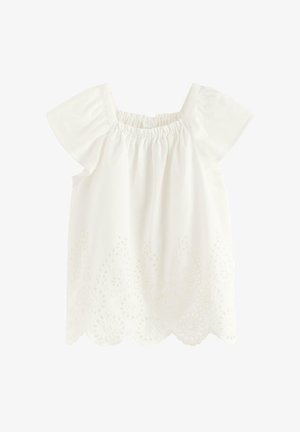 Weiße Bluse mit gerafftem Ausschnitt, kurzen Flügelärmeln und floraler Lochstickerei entlang des gezackten Saums.