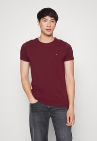 Tommy Hilfiger T-shirt básica - deep rouge