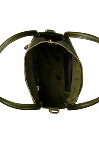 Borsa a tracolla in pelle verde con apertura con zip, hardware dorato e interni testurizzati. Dotata di doppi manici e scomparti interni.