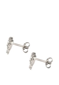 Sølv stud øreringe med et cirkulært design prydet med små klare rhinsten. Glat tekstur med en poleret finish.