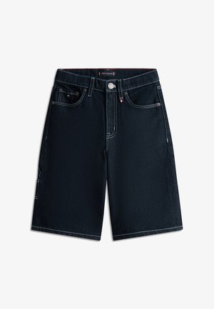 Ciemnoniebieskie szorty dżinsowe do kolan z białym przeszyciem, zapinane na guzik, z szlufkami na pasek oraz małymi kieszeniami z przodu i z tyłu.