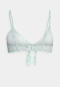 Top de bikini xadrez verde menta com alças ajustáveis, fecho frontal e tecido macio. Apresenta um design de copo triangular e detalhes em laço.