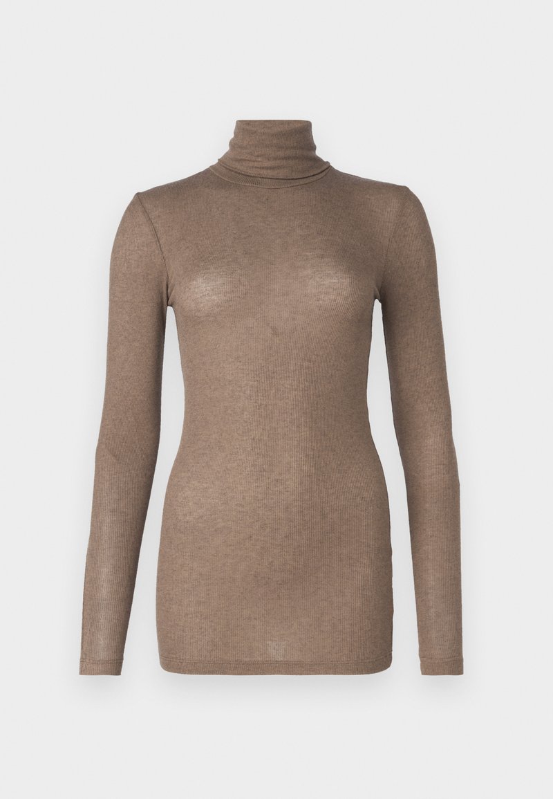 Brauner Langarm-Turtleneck aus geripptem Stoff, mit figurbetontem Schnitt und hohem Kragen. Sanfte Textur mit minimalen Details.