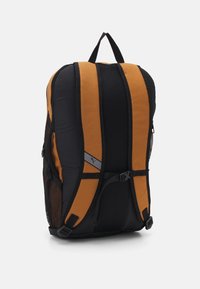 Puma PLUS PRO BACKPACK UNISEX - Sac à dos - caramel