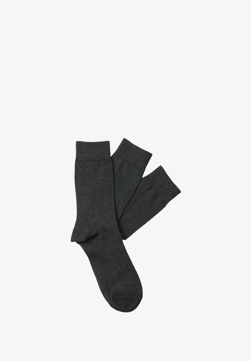 Calcetines de algodón gris oscuro con una textura suave, de altura a medio pantorrilla, con puños acanalados y un diseño clásico. Dos calcetines mostrados juntos.