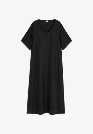 Robe midi noire à manches courtes, coupe ample, avec un décolleté arrondi, présentée à plat sur fond blanc.