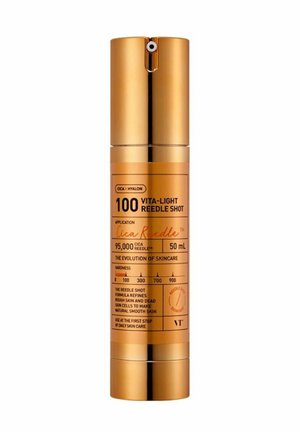 Goldene zylindrische Flasche des VT Cica Redder 100 Vita-Light Reedle Shot Hautpflege-Serums, 50 ml mit Pumpenspender und detailliertem Etikett.