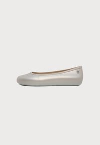 Non sélectionné, pearly grey