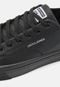 Jack & Jones JFWBAYSWATER  - Tossud - anthracite
