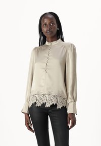 Bruuns Bazaar ACACIABBKATARA BLOUSE - Bluza - plaza taupe