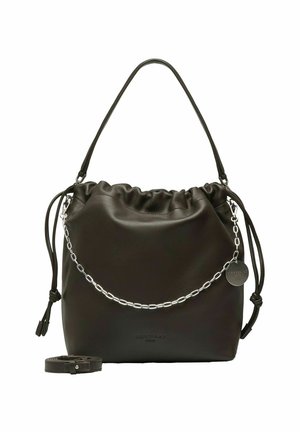 Borsa secchiello in pelle nera con parte superiore arricciata, dettaglio catena argento, tracolla e tracolla sottile in pelle staccabile accanto.