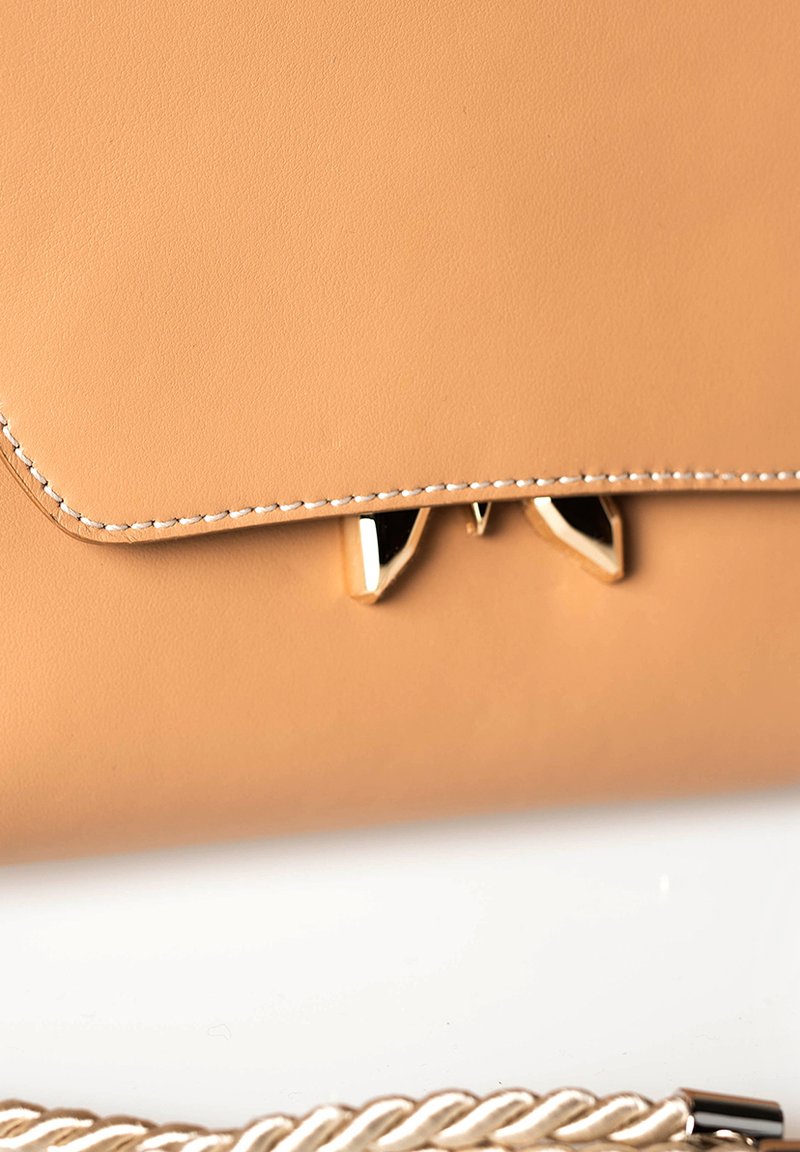 Damen Taschen | Patrizia Pepe Handtasche beowy/apricot - YE15398 Damen Taschen | Patrizia Pepe Handtasche beowy/apricot - YE15398