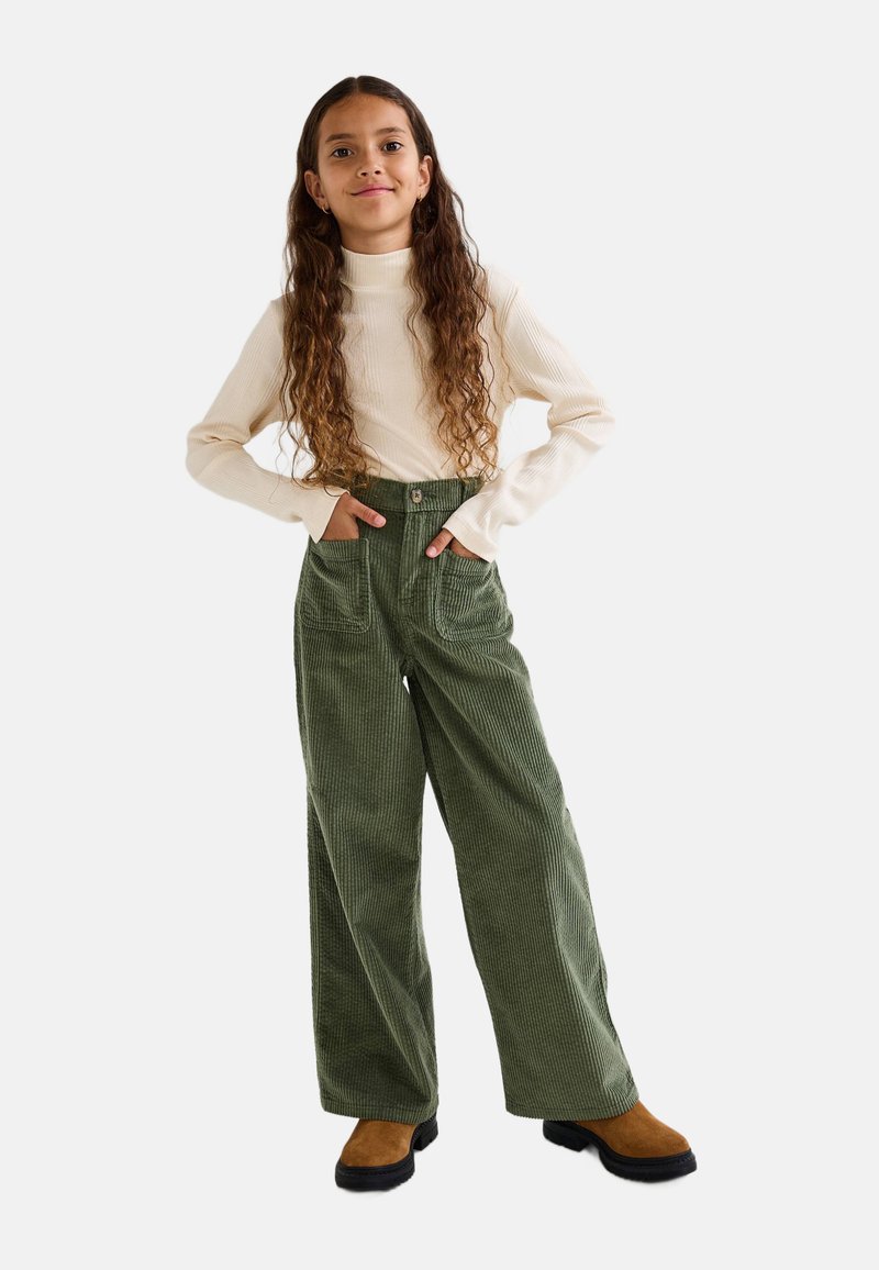 Monoprix À POCHES PLAQUÉES - Pantalon classique - bivouac