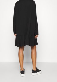 Weekday Vestido informal - black