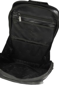 Fekete laptop táska cipzáras főrekesszel, hálós zsebekkel és sima nylon belsővel. Tartalmaz márkázott kiegészítőket és tartós hardvert.