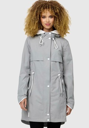 Grau wasserfester Parka mit einem Reißverschluss vorne, Druckknöpfen, verstellbaren Kordeln an der Kapuze und der Taille sowie zwei Fronttaschen. Glatte Textur.