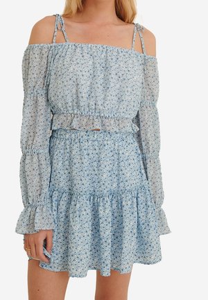 Blouse - blue