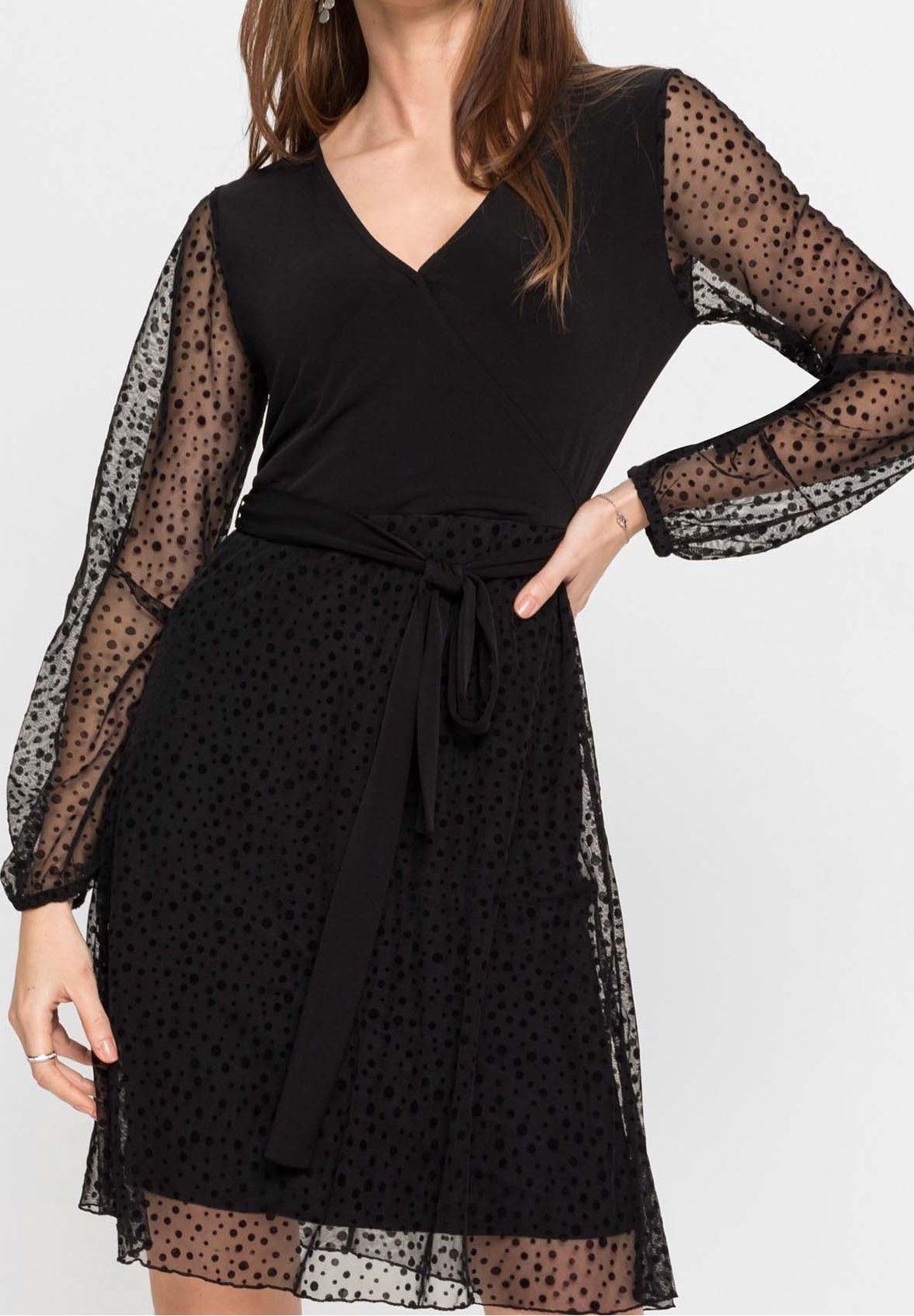 Petite Robe Noire BonPrix Collection – Taille S, Longueur Midi, Occasion Très Bon état