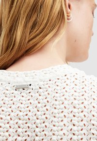 AllSaints KARMA STEVIE TEE - Jednoduché tričko - chalk white