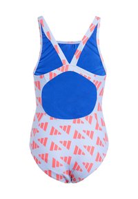 Maillot de bain une pièce avec un panneau arrière bleu et un tissu bleu clair à motifs géométriques de corail, doté de bretelles croisées.