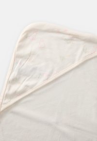Coperta per bebé con un morbido tessuto color crema. Presenta un motivo di animali pastello su un lato e un retro uniforme. Rifinita con un bordo liscio.