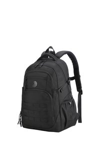 Zaino nero realizzato in tessuto resistente, con scomparti multipli, una cerniera fluida, tasca laterale in rete e spallacci imbottiti e regolabili per il massimo comfort.