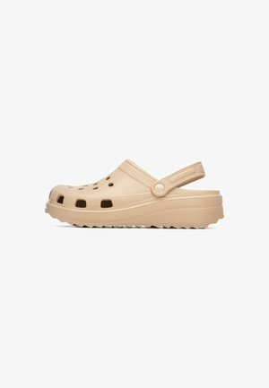 XTI, Zuecos - beige