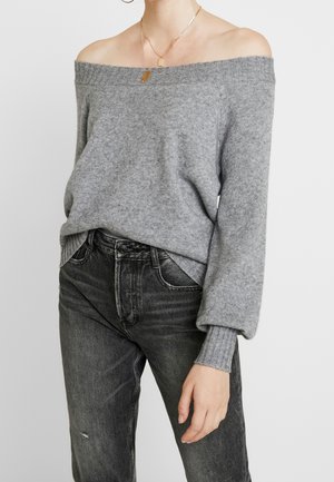 Sweter