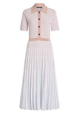 Vestido midi con mangas cortas, cuello puntiagudo, rayas verticales beige y blancas, cierre frontal con botones y cintura entallada.