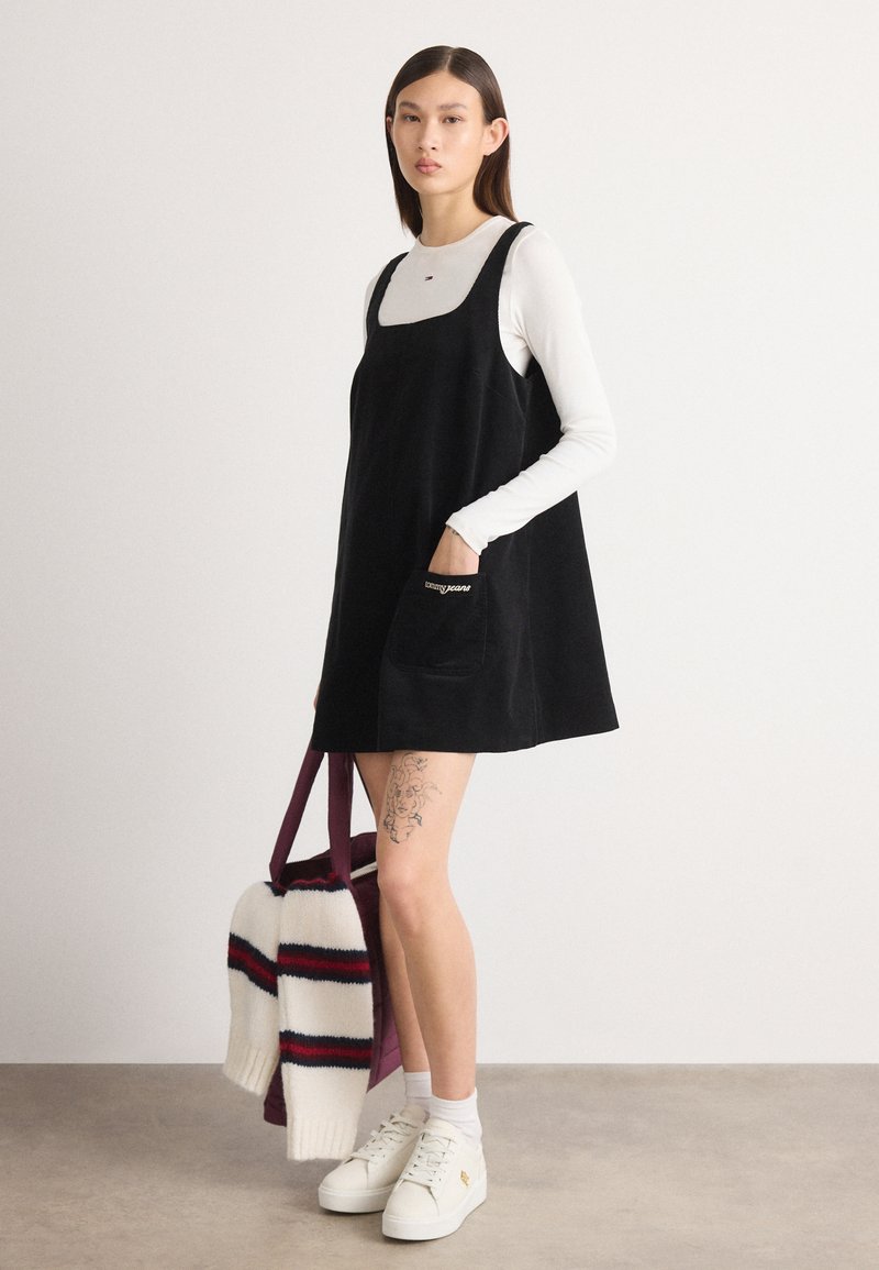 How In Winter Mini Pinafore What To Wear Under A Pinafore Dress Pinafore  Dress Trench Coat
