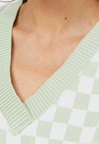 Stradivarius Sweter