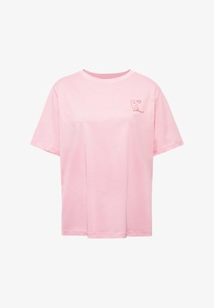 Light pink short-sleeve T-shirt with a small red line drawing of a cat and heart on the left chest area.