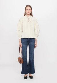Hofmann Copenhagen SHARON - Blouse - oyster