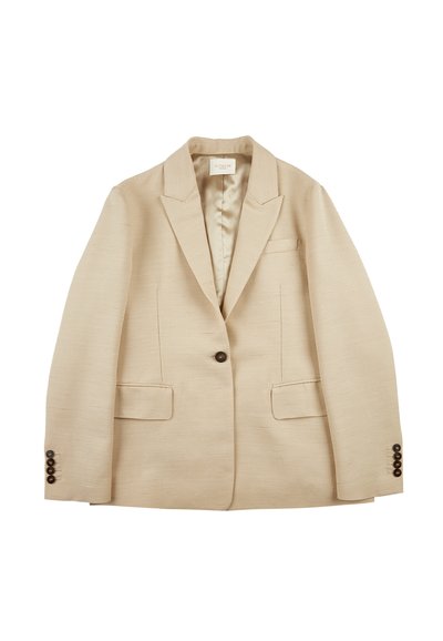 Beżowy blazer wykonany z teksturowanej tkaniny, z jednym guzikiem, szpiczastymi klapami i dwoma przednimi kieszeniami; z detalami guzikowymi na rękawach.