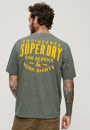 Athletic Essentials Graphic 90s T-Shirt