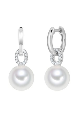 Sølv øreringe med små diamantbesatte ovale led, hver med en stor rund hvid perle.