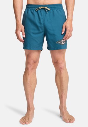 Niebieskie spodenki kąpielowe z lekkiego materiału, wyposażone w elastyczny pas ze sznurkiem. Posiadają dekoracyjne logo z boku i nie mają kieszeni.