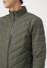 EA7 Emporio Armani Dunjacka - green