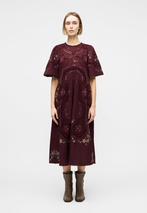EDWINA EMBROIDERY DRESS - Φόρεμα ημέρας - burgundy
