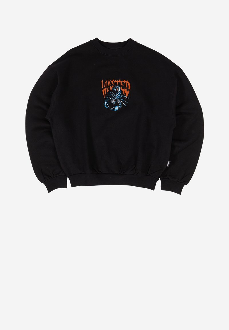 Sweat-shirt noir col rond avec un motif scorpion bleu et le texte orange "WASTED" sur la poitrine, poignets et ourlet côtelés.